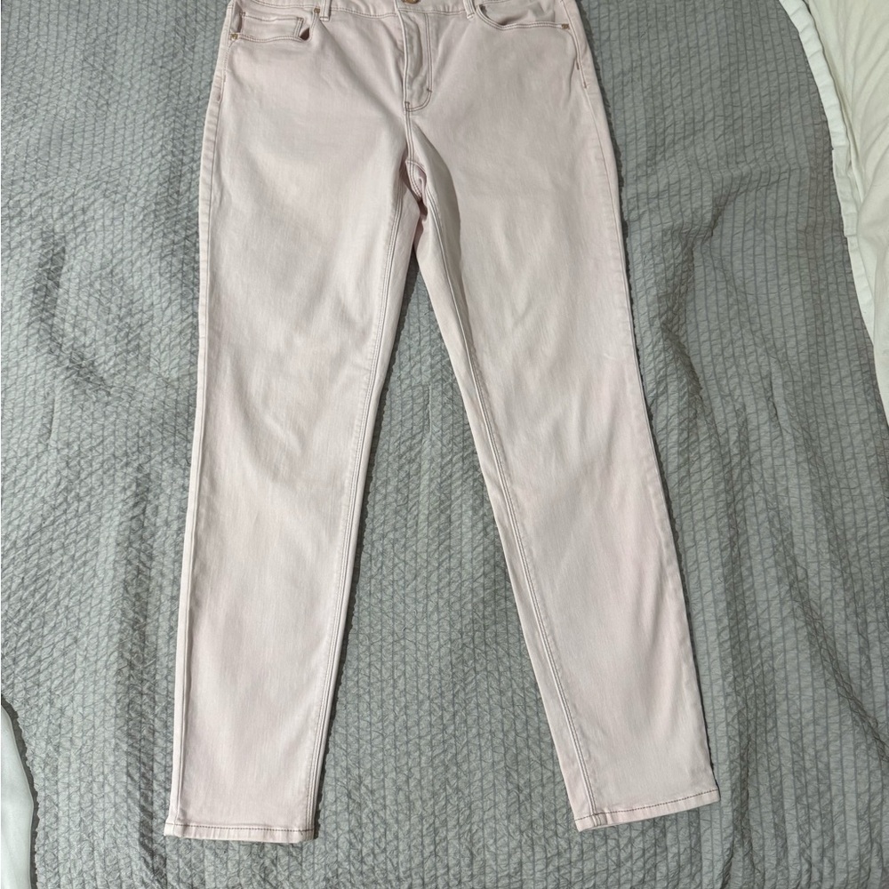 White House Black Market Soft Pink Ankle Jeans